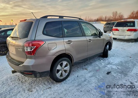2015 Subaru Forester 2.5I Premium z USA, uszkodzony, nr VIN JF2SJAFC6FH587040